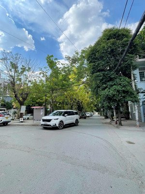 ngay go trường chinh - đường 12m ngay công viên - 80m2 - 4tầng - 8.5 tỷ