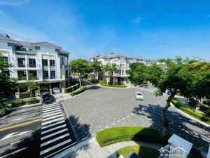 bán nhà phố verosa khang điền dt 5x20 đã hoàn thiện nội thất trục đường 24m