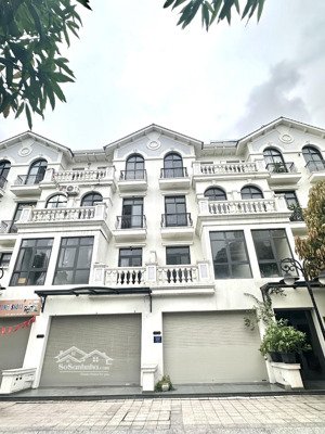 bán gấp liền kề sao biển view vườn hoa giá 15,xx tỷ vinhomes ocaen park gia lâm