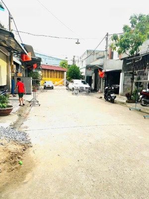 đất sổ riêng tân đông hiệp 2 tỷ150 dt 61m