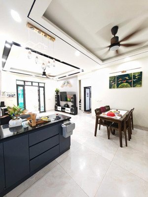 nhà ở hà trì, gần chợ hà đông, dân xây 4 tầng, ngõ nông, gần ô tô, giá rẻ nhất khu vực