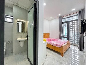 cho thuê căn hộ studio bancol, thang máy, full nội thất, view sông, ngay bờ kè hoàng sa, quận 3