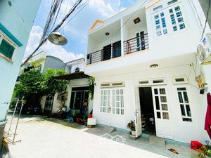 bán nhà cấp 4 ngang khủng 8m gần đ. đỗ xuân hợp - dt: 95.2 m2 - p. phước long b - giá: 6 tỷ2