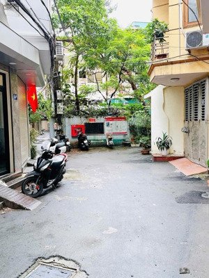 đống đa - ô tô - 4 tầng - full như ảnh - dt 46m - mt 4m - chào 10,7 tỷ.