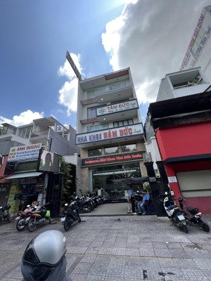 siêu hiếm ! bán nhà mặt tiền đường võ văn tần p. bàn cờ ( p5,q.3)-dt:8x22-giá chỉ 70 tỷ