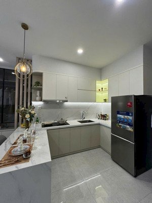 căn hộ 2 pn, giá dưới 1 tỷ, có đầy đủ nội thất, trả trước 300 triệu , sở hữu ngay.