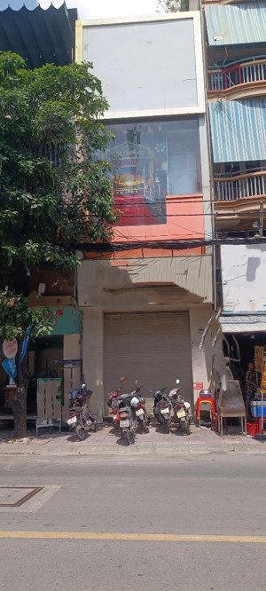 cho thuê nhà mặt tiền đường đồng đen , phường 12 , tân bình