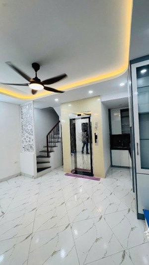 siêu hiếm tt thanh xuân - 30m2 - 5 tầng thang máy - mt 5m nhà mới quan nhân 7.8 tỷ tl