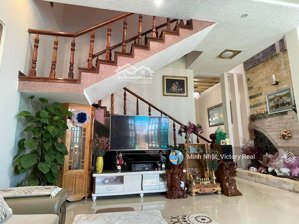 bán nhà phố trung tâm 183m2 giá 8,6 tỷ phường lâm viên (p8)