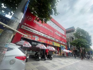 cực cực hiếm. nhà đất duy nhất còn sót lại mặt phố quang trung, 460mx3t mt 17m. lô góc. nhỉnh 200tỷ