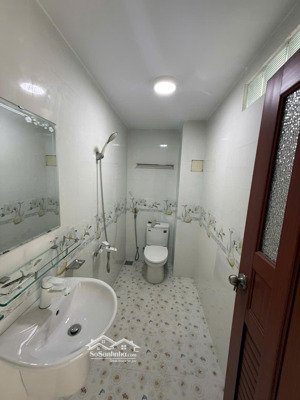 cho thuê nhà hẻm ô tô, mới - vào ở ngay đường tân kỳ tân quý, 4pn