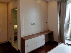 bán nhanh căn hộ midtown 3pn, view sông, full nội thất cao cấp, giá 15,5 tỷ. lh thảo