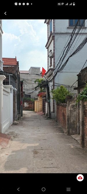 nhà đẹp ở ngay đức thượng - hoài đức -dân xây -ngõ thông-ô tô tải đỗ cửa -đủ công năng .