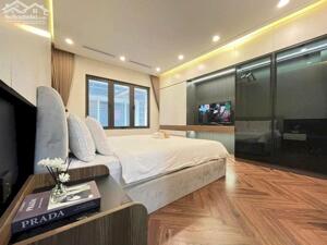 Bán nhà Văn Chương 30m2*5T, lô góc, nhà đẹp ở ngay, ngõ to rộng, cách ô tô 20m, 7.15 tỷ