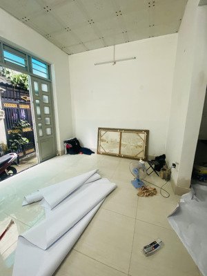 cho thuê nhà hẻm 111// phạm văn chiêu p14 gò vấp 5mx7m 2pn 2wc nhà mới