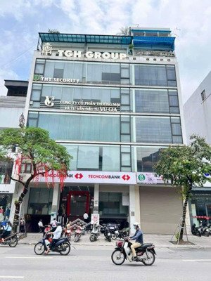 siêu hiếm, bán building mặt phố đại cổ việt, 200m2, 9 tầng,2 thoáng,sẵn dòng tiền,giá tốt,hoàn công