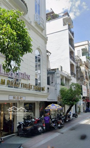 bán nhà mặt phố lê thị riêng, 17 tỷ, 65m2, 3 tầng, 1pn, 1wc, hướng đông