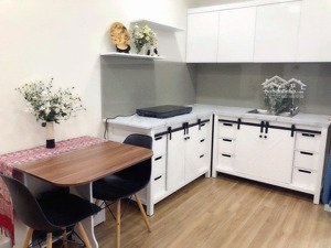 chính chủ cho thuê căn hộ studio đủ đồ trinity đường hồ mễ trị giá 9 triệu. l/h: 