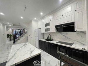 chính chủ bán nhà riêng tại phố tô ngọc vân, 76m2, vài bước ra hồ tây lộng gió