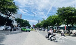 chủ cần bán nhà 3 tầng mt nguyễn hữu thọ thuận tiện kinh doanh .