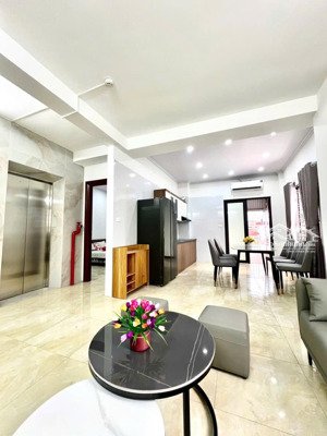 cho thuê cc tại đtm dịch vọng, 20 triệu, 50m2, 3pn, 2wc, view đẹp, giá siêu hời