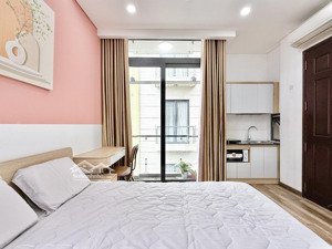 phòng trọ có ban công full nt tại phú nhuận, gần sân bay