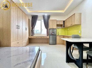 thuê ngay chdv 40m2, full nội thất, cửa sổ ngay đào duy anh, phú nhuận, gần công viên gia định