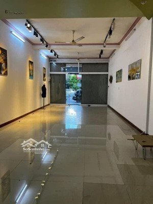 nhà mặt phố. 140m2 tại lê hồng phong. mua đầu tư, kinh doanh, tích sản. lh: 