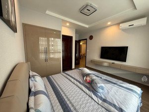 bán căn hộ t1831, 83m², full nội thất cao cấp, giá 8.8 tỷ thu về, sổ đỏ cc