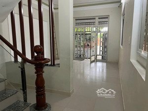 cần bán nhà cấp 4 kdc long sơn, long bình, quận 9, dt 110m². giá 4,6 tỷ