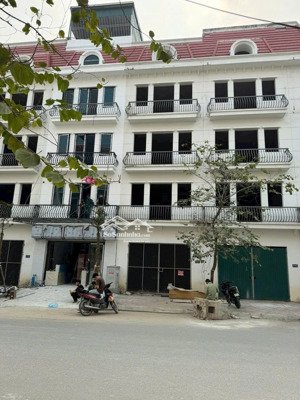 đầu tư siêu lợi nhuận bán liền kề phú lương duy nhất 1 lô, dt 80 m, xây thô 4 tầng, giá cực tốt