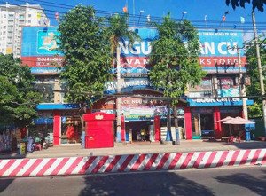 mặt bằng 516 huỳnh tấn phát q7 ngang 30x50 sàn hơn 2000m² giá 400tr