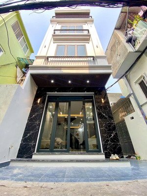 nhà xây mới 4 tầng. mặt ngõ tô hiệu, lô góc thoáng, kinh doanh buôn bán được