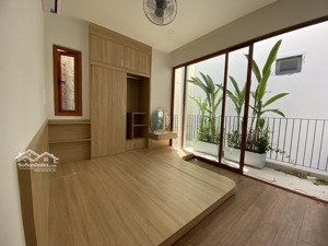 cho thuê nhà hẻm xe máy bạch đằng,khu bàn cờ trung tâm nha trang,ra biển 3 phút-giá 20 triệu/ tháng