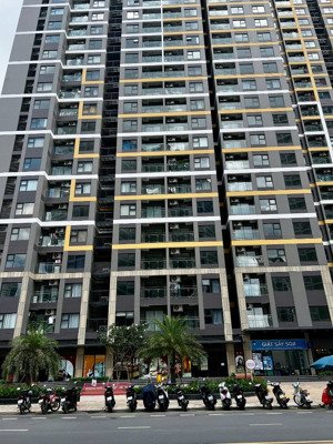 bán shop vinhomes grand park giá 11,275 tỷ (full vat) cho thuê được 35 triệu/tháng