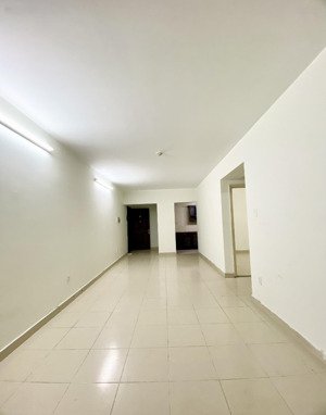 chủ bán gấp căn 2pn, 73m2, bàu cát ii, sẵn sổ, 3.45 tỷ all in, tặng nội thất, tầng thấp, view đẹp