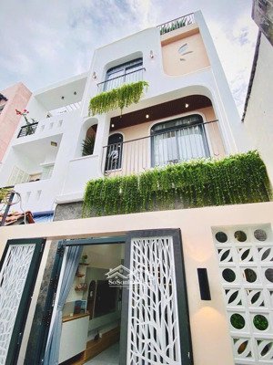 giảm còn 3.29 tỷ. bán gấp nhà 64m2 đường hoa lan, p2, phú nhuận. xây 4 tầng, sổ hồng riêng