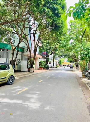 Mặt tiền trung tâm BMT đường Sương Nguyệt Ánh dân cư tri thức an ninh