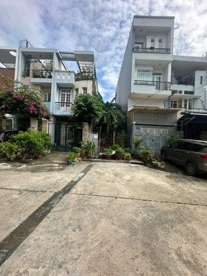 bán đất liền kề siêu thị aeon mall bình tân và khu tên lửa dt 4x20 , 6,4 tỷ ,shr ,lh 