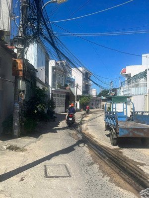 [ hẻm ô tô dương vân nga_ ngang hơn 11m ] * cách đường 2/4 : 450m giá : 31,5 tr/m²