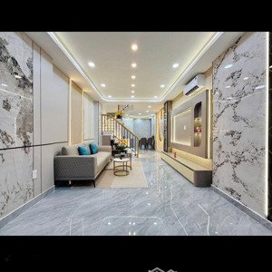 5.x tỷ - hoa hậu cầu diễn - 30m2, 5 tầng - ngõ nông - rộng - sát phố