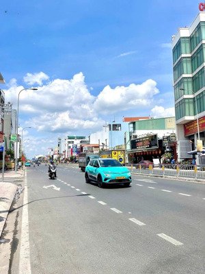 bán nhà mặt phố tại dương thị giang, 11,8 tỷ, 90m2, giá tốt, q12, hcm