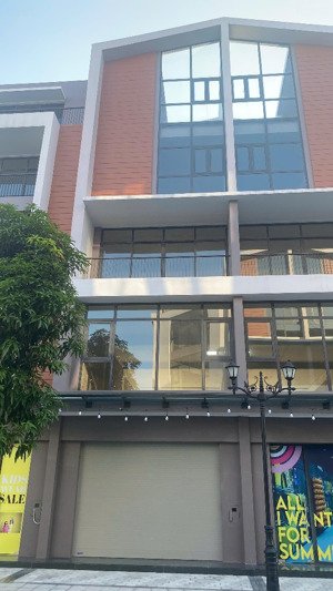 chính chủ bán căn phố biển 100 m² tại vinhomes ocean park 3 the crown (phố biển 56) giá 24,5 tỷ