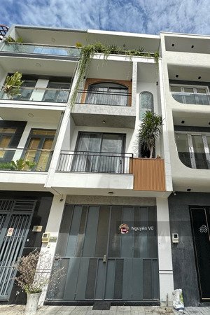 hẻm ô tô thẳng đẹp - dt tốt : 4.2 x 23m (cn: 95m²)- đường thoại ngọc hầu - nhà 3 tầng - giá: 9.5 tỷ