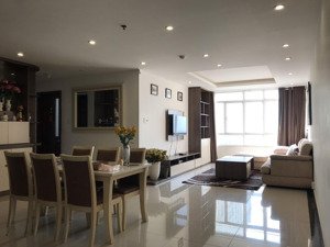 giá rẻ cho thuê nhanh căn hộ giai việt 115m2 2phòng 2wc có nội thất chỉ 13triệu