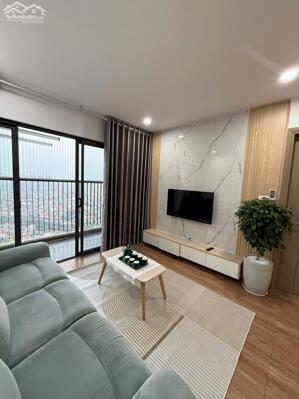 Bán căn 81m2, 3 ngủ full đồ hàng hiếm Samsora - Hà Đông. Có sổ 5,x tỷ. LH: 0972 899 510