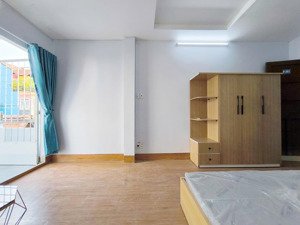 khai trương căn hộ 1pn new100%, full nội thất và có bancông thoáng tại đặng chất q8 gần cầu chữ y