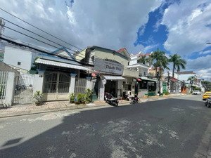 nhà mặt tiền đường quản trọng hoàng, diệnn tích 367,5m2, giá bán 22 tỷ