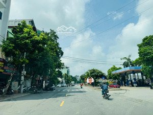 cc bán đất phố ngô xuân quảng 117,6m2/mt 6,7m đường 4m ô tô thông . giá đầu tư