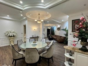 chung cư 3 ngủ 3 wc trung tâm cầu giấy, căn hiếm